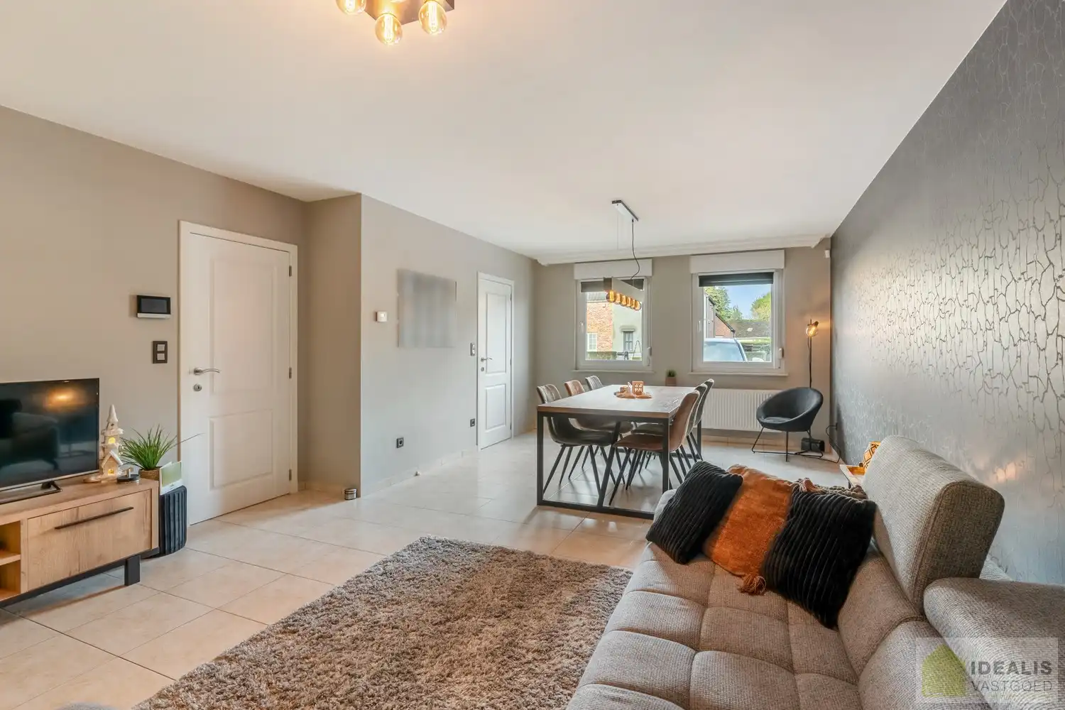 PERFECT ONDERHOUDEN GELIJKVLOERS APPARTEMENT MET MAAR LIEFST 3 SLAAPKAMERS VLAKBIJ HET BRUISENDSE CENTRUM VAN HEUSDEN-ZOLDER foto 9