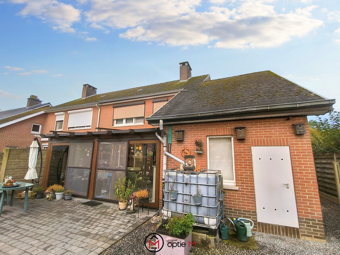 Te renoveren woning in rustige buurt foto 7