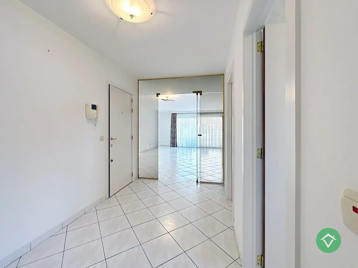 Zonnig 2-slaapkamerappartement op topligging in Middelkerke foto 9