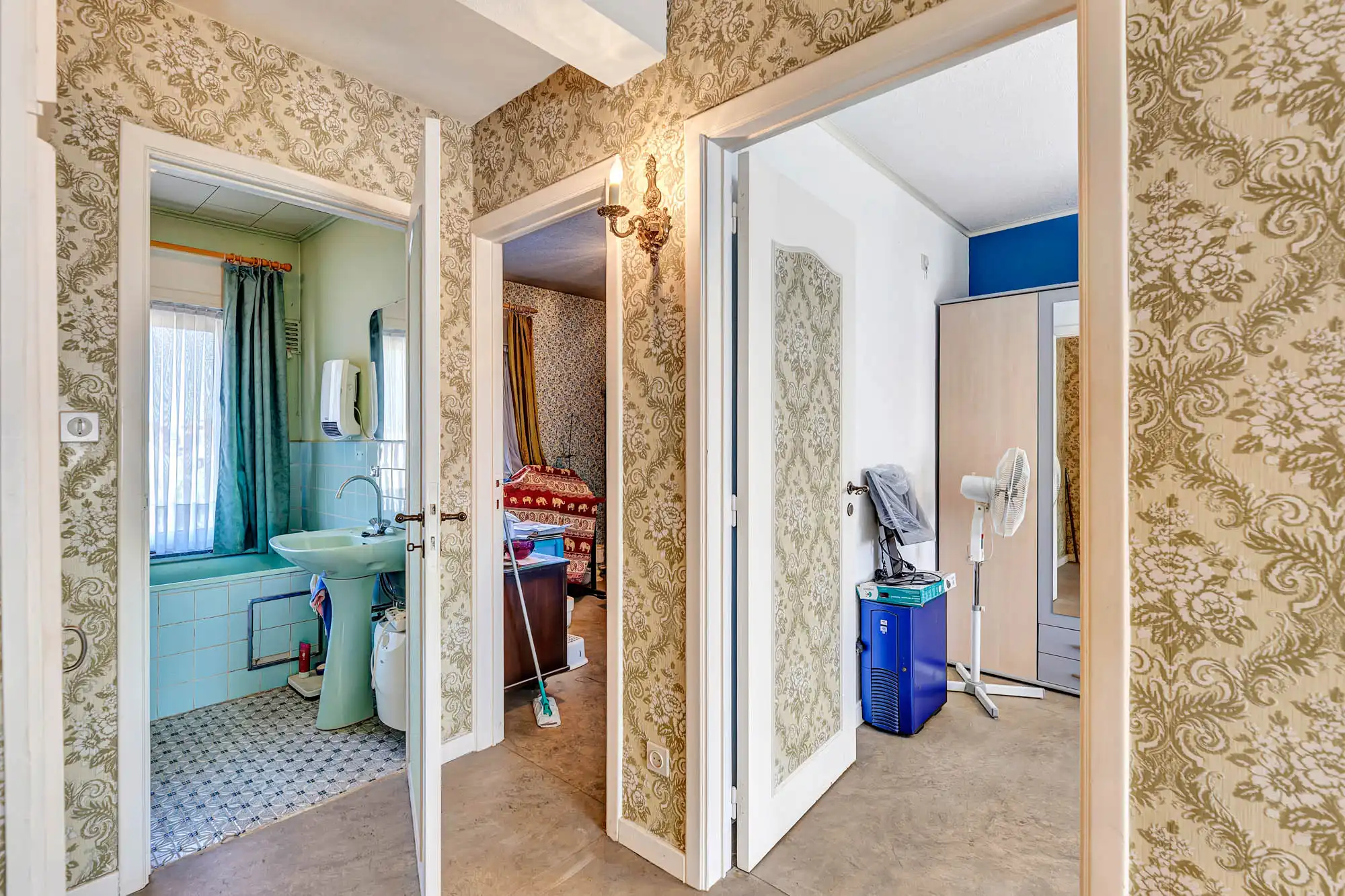 Rustig gelegen, goed onderhouden woning met twee garage's foto 20