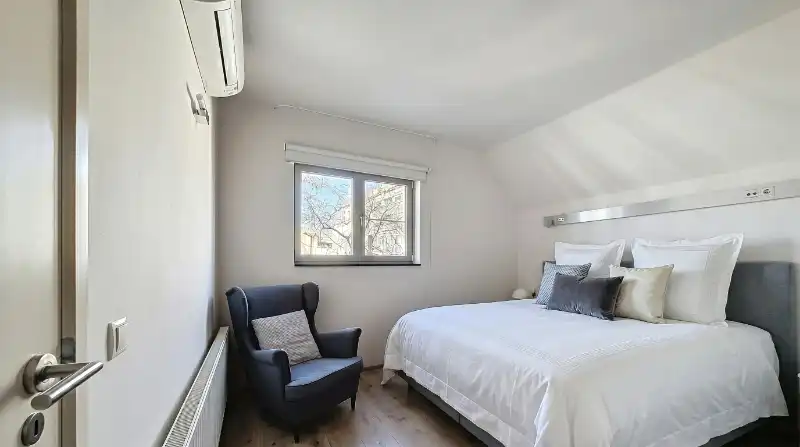 Ruime penthouse foto 27