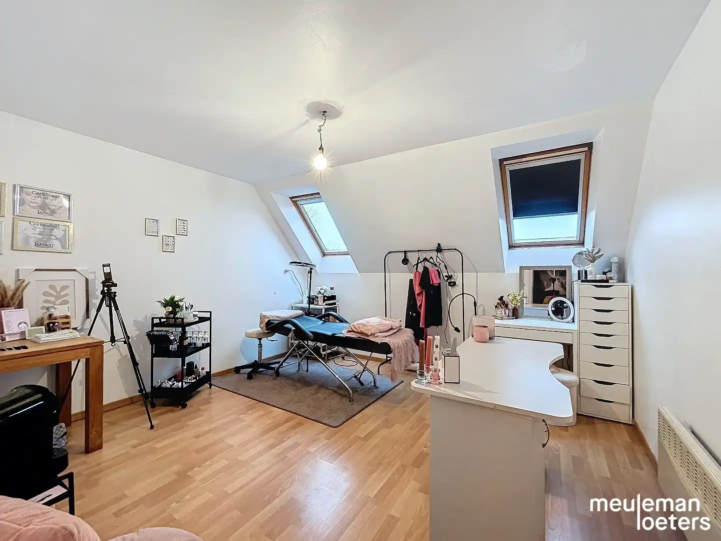 Lichtrijk appartement  met drie slaapkamers foto 12