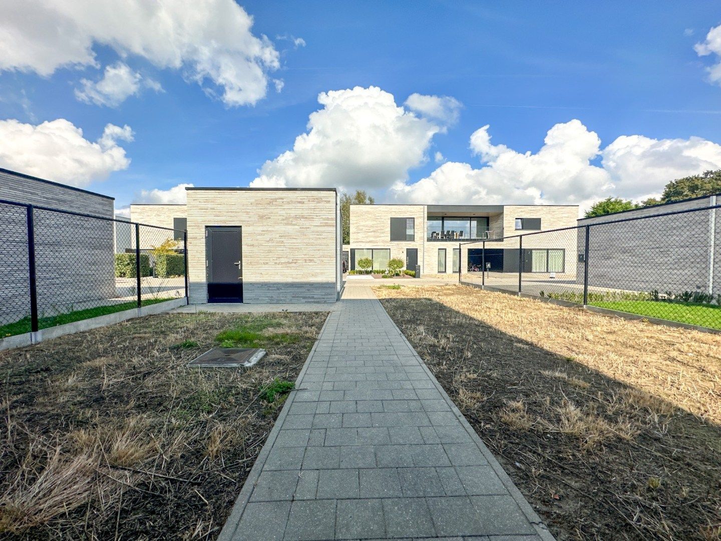 Energiezuinige halfopen nieuwbouwwoning op toplocatie in Torhout foto 24