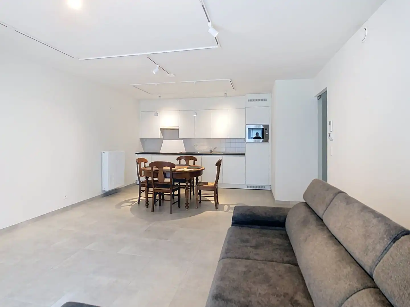 Prachtig appartement in Westrozebeke foto 3