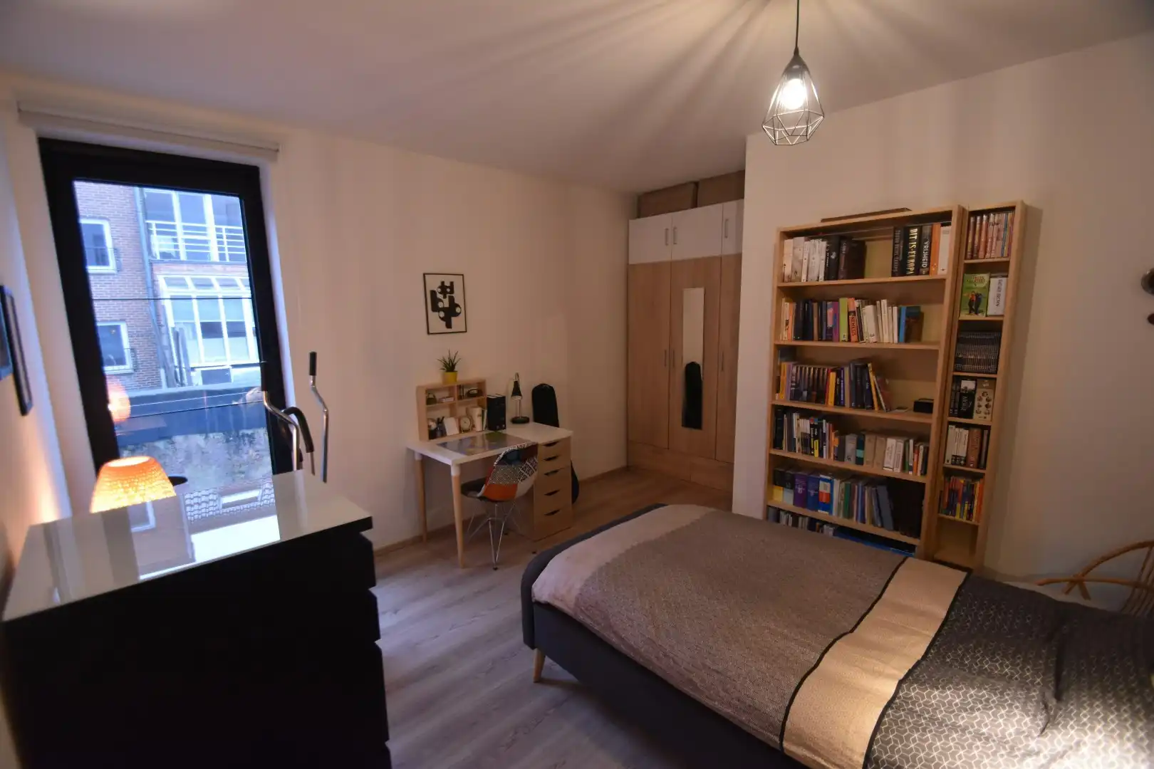 Centraal gelegen nieuwbouw appartement met staanplaats foto 10