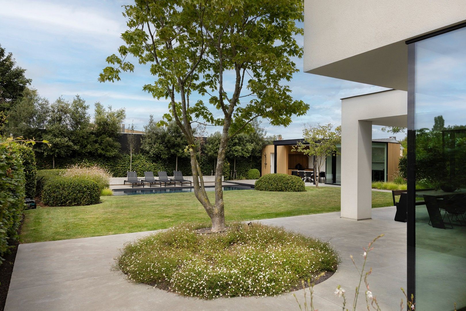 Ruime, stijlvolle villa met poolhouse en zwembad. foto 20