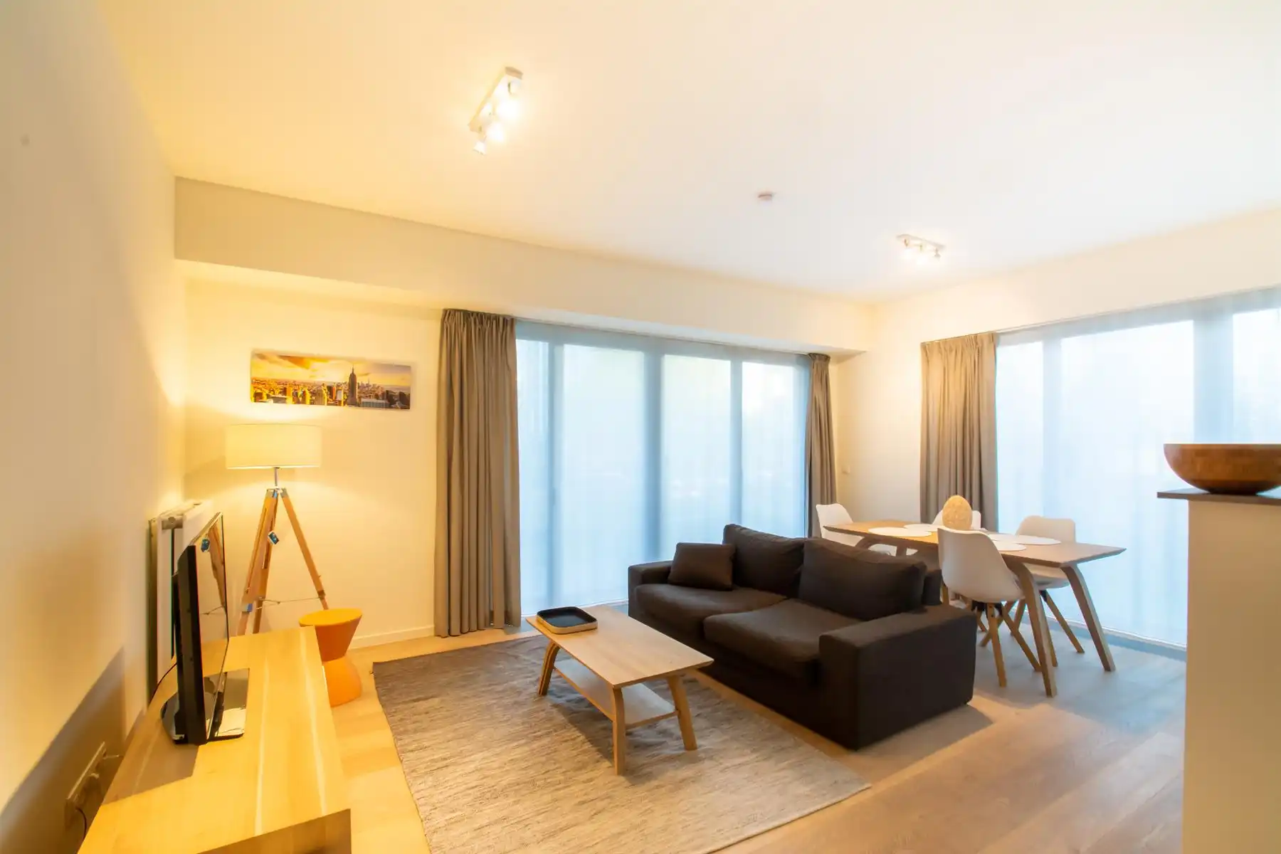 PRACHTIG 2 slpk appartement met TUIN (NAVO) foto 4