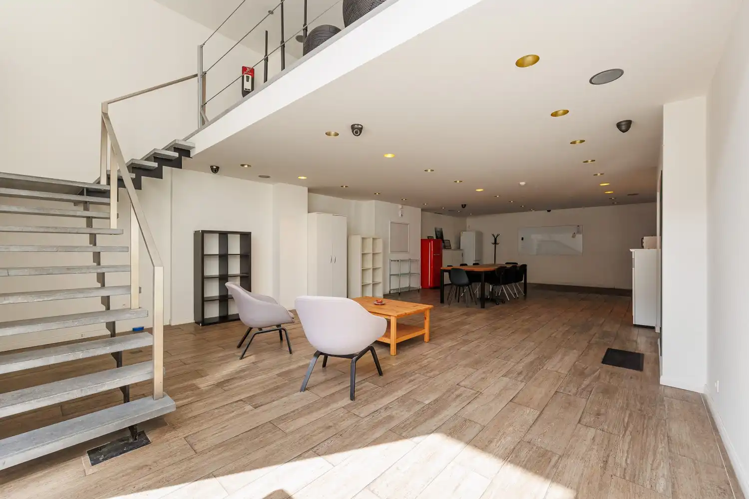 Zeer ruim handelspand van 341 m² in hartje Antwerpen! foto 13