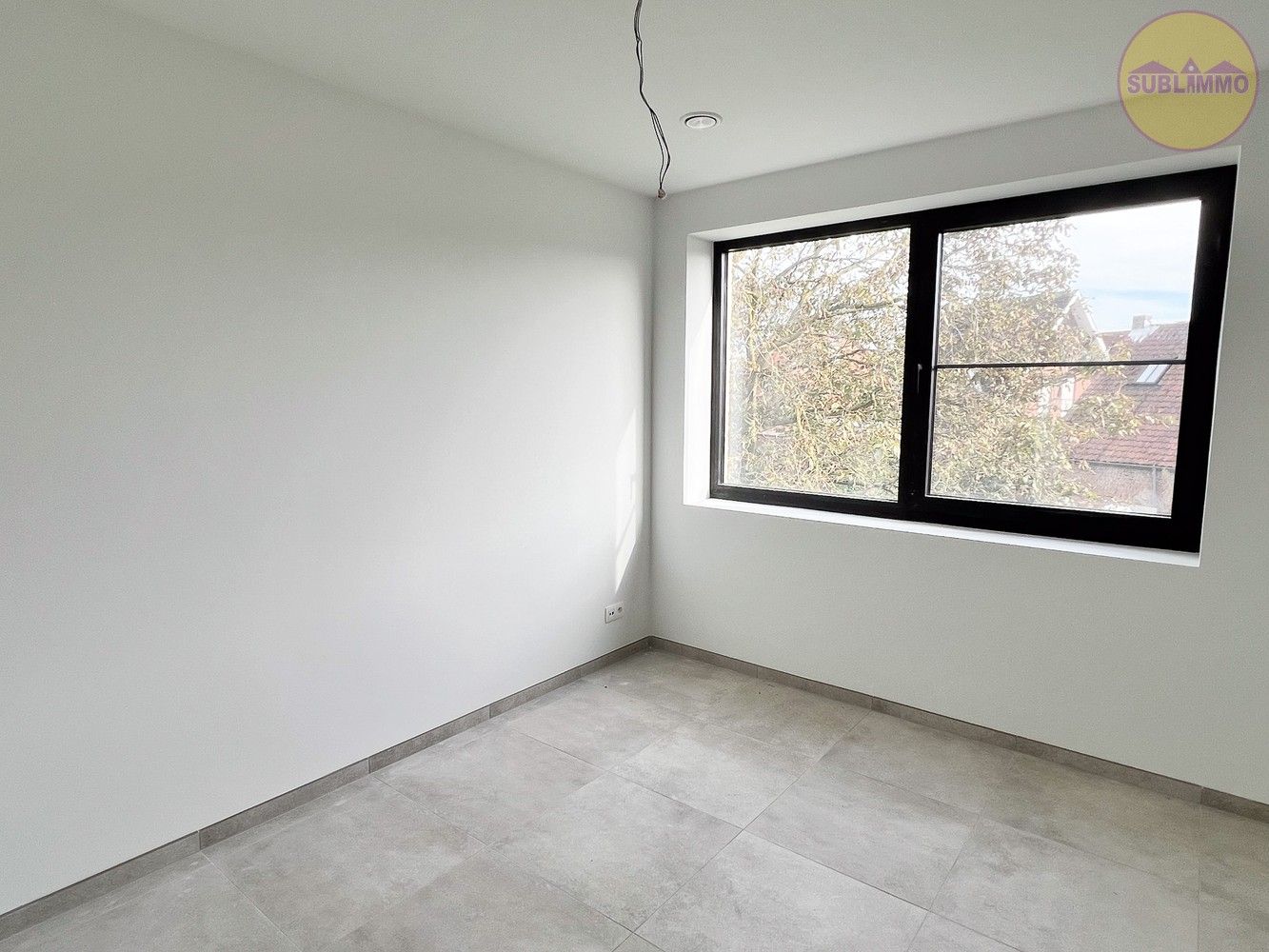 Nieuwbouwwoning met 3 slaapkamers op een perceel van 365m². foto 12