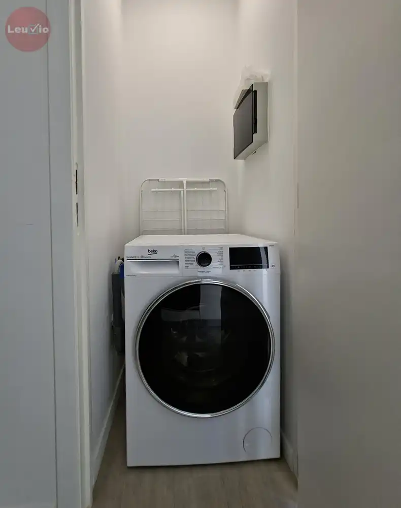 Instapklaar 1-slaapkamerappartement met tuin in het stadscentrum foto 12
