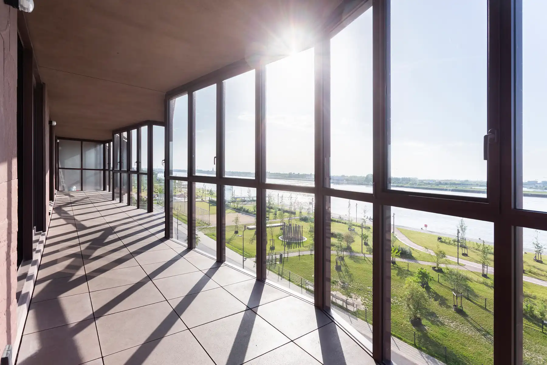 Groots wonen aan de Scheldekaaien met ruime terrassen foto 13