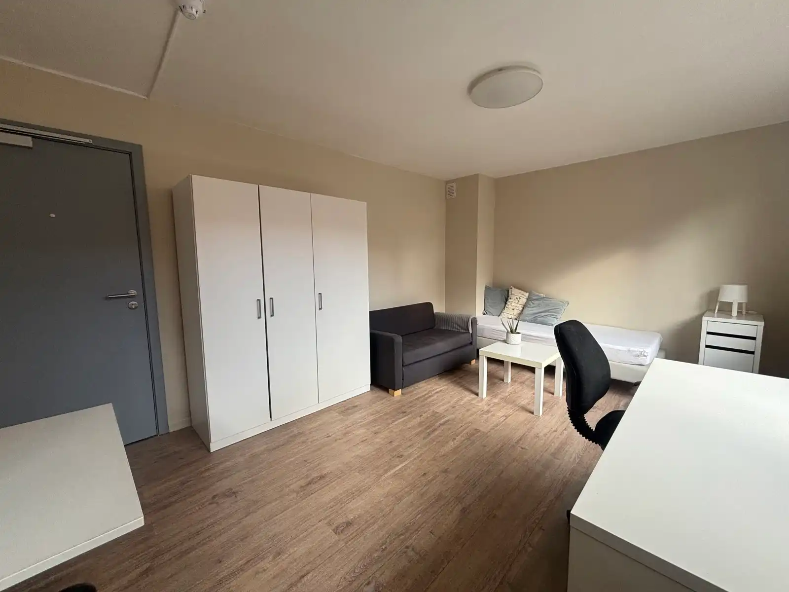 Studio met ruim terras in hartje Leuven!  foto 2