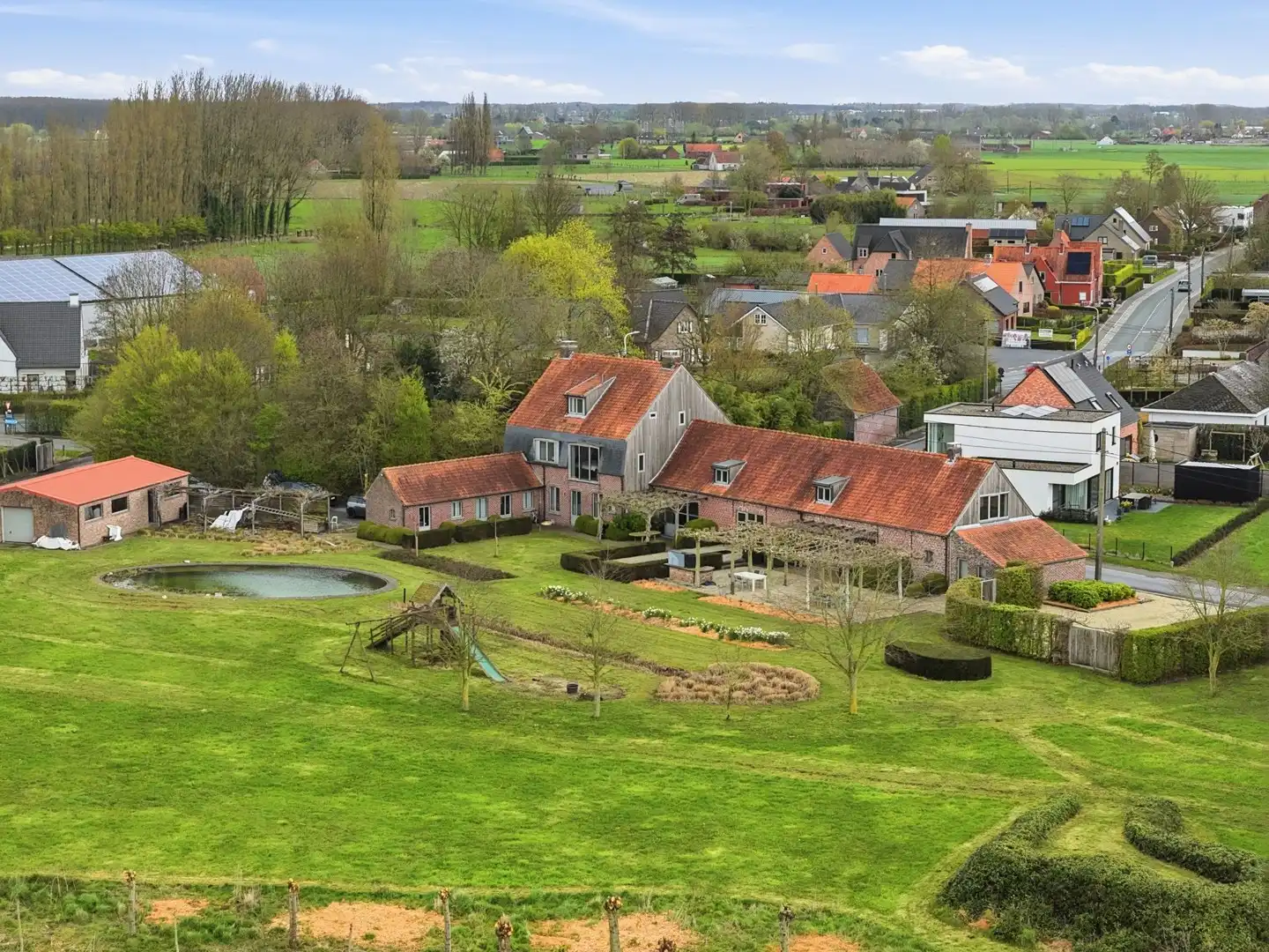 Ruime villa op een prachtig perceel van 11.110m² in groene omgeving! foto 54