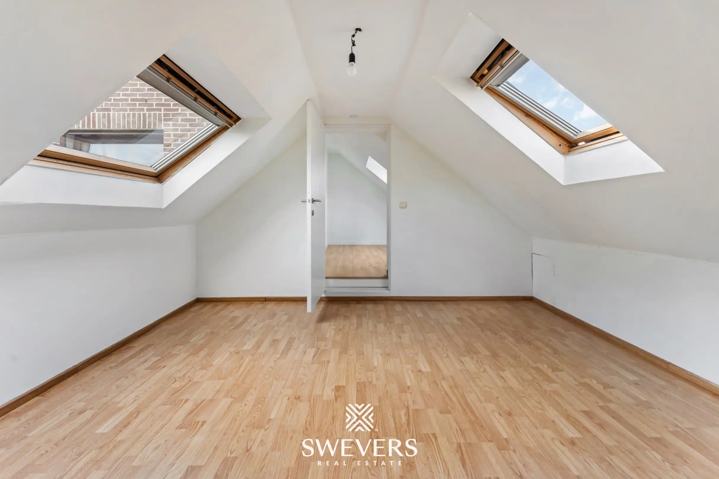 Zeer ruime woning met praktijkruimte op 28a 69ca in Heusden-Zolder foto 21