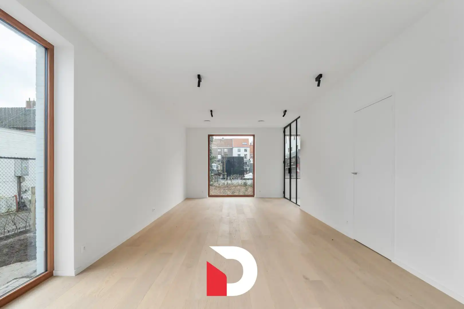 Vrijstaande villa in centrum Brugge in een oase van groen.  foto 5