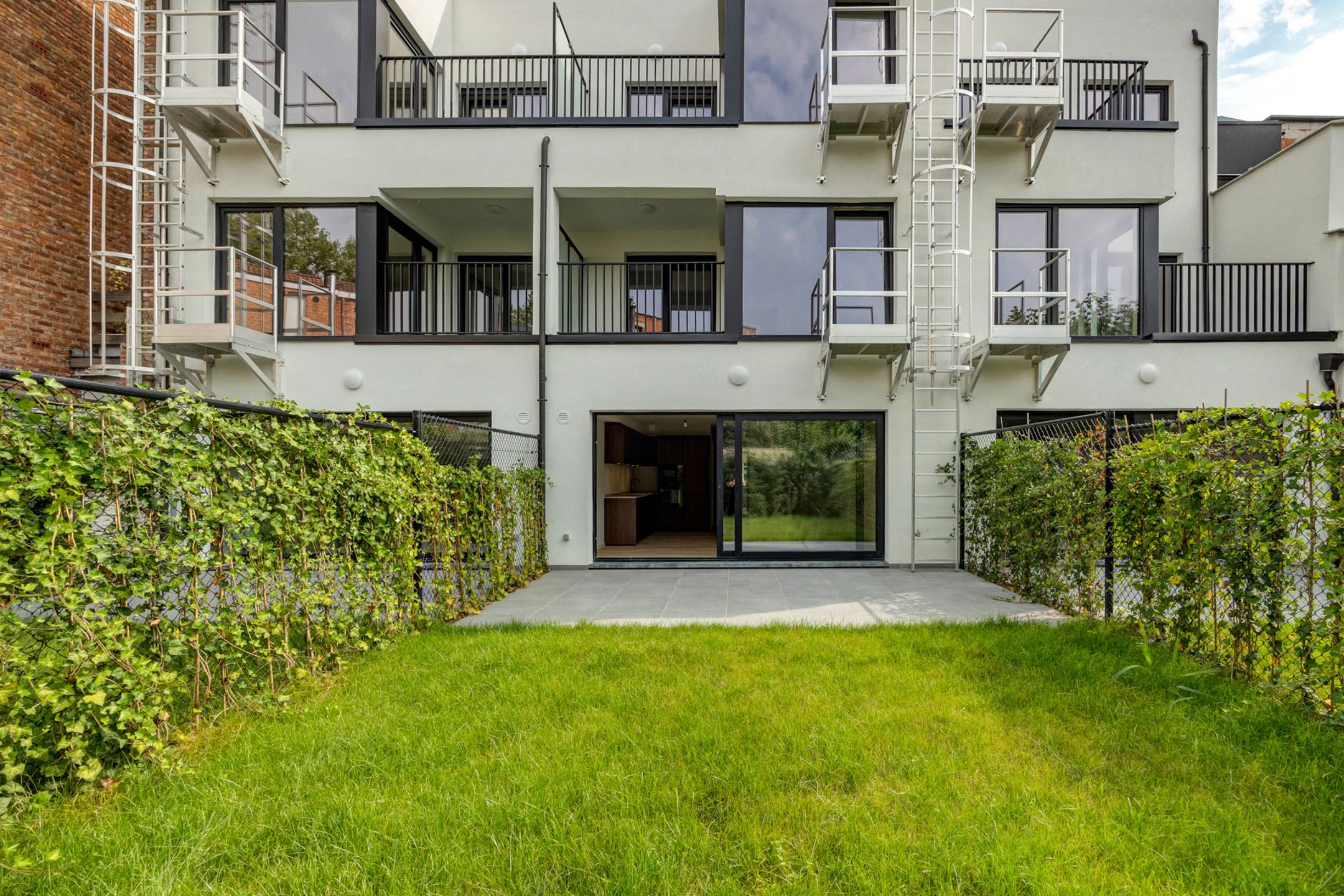 ANTWERPEN-BERCHEM - Gerenoveerd éénkamerappartement met terras foto 10