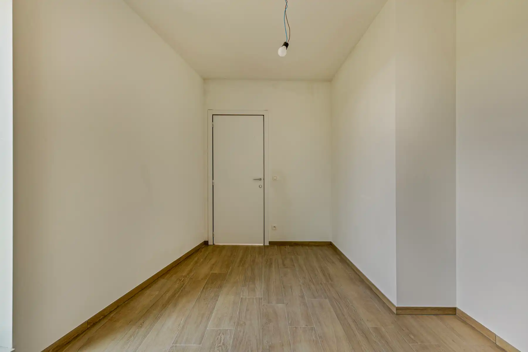 Ruim 3 slaapkamer nieuwbouw appartement met groot terras foto 11