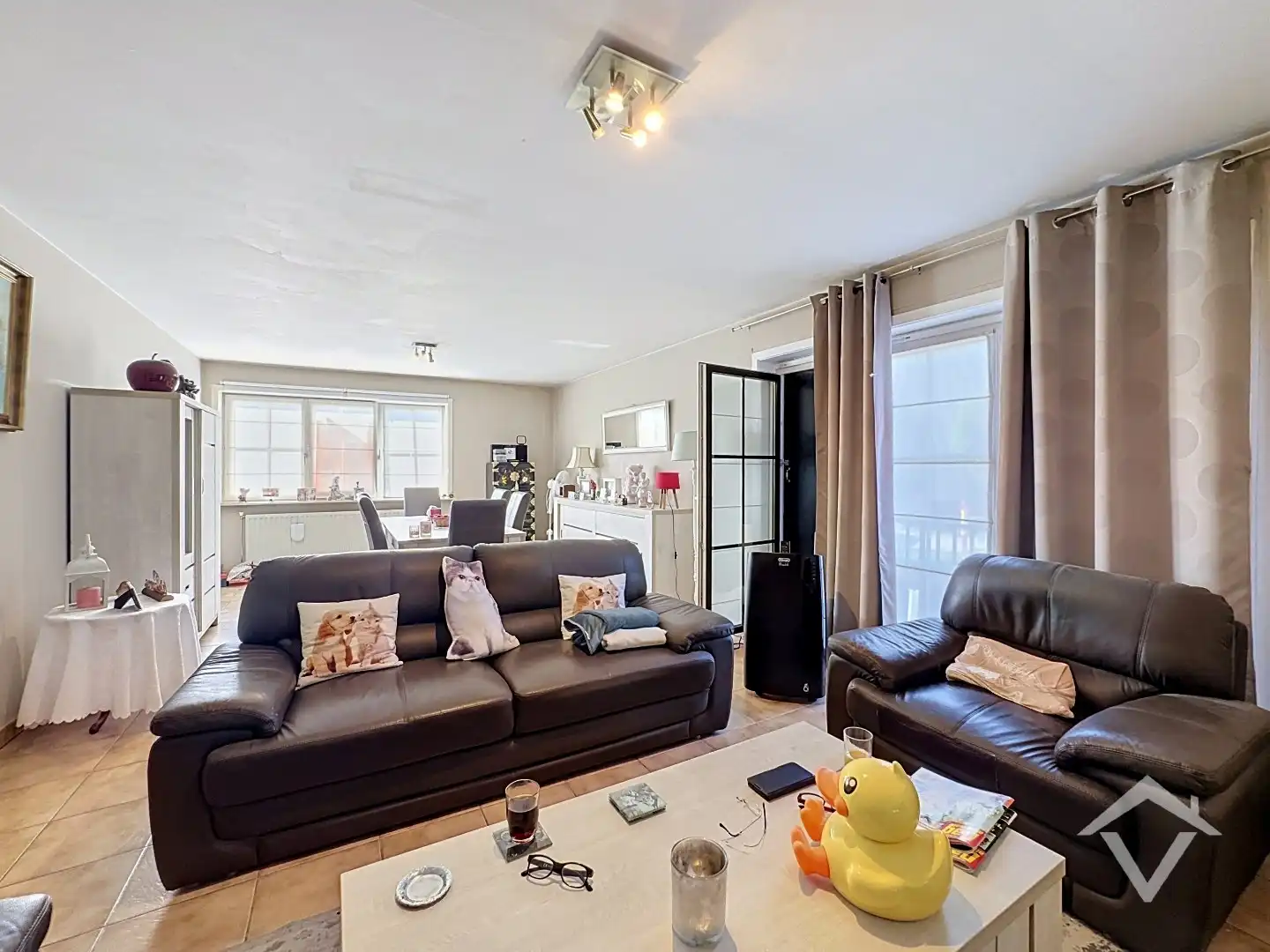 Instapklaar appartement van 98m² met ruime garage op topligging te Harelbeke foto 6