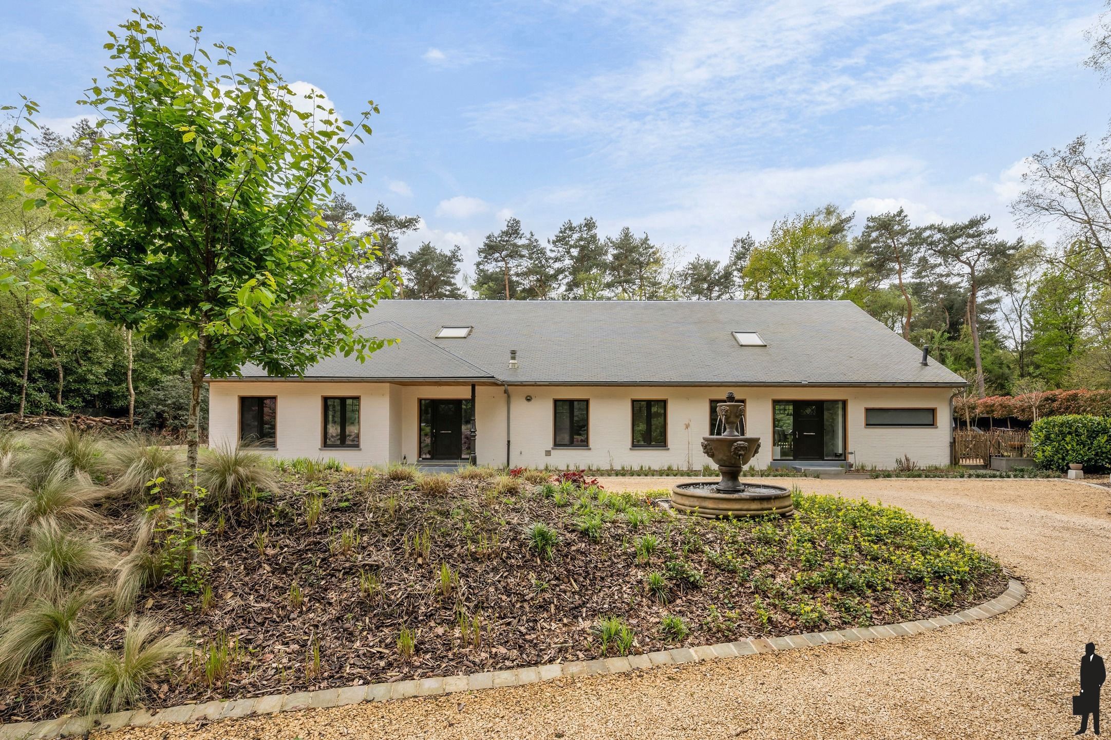 Volledige gerenoveerde villa te koop foto 7