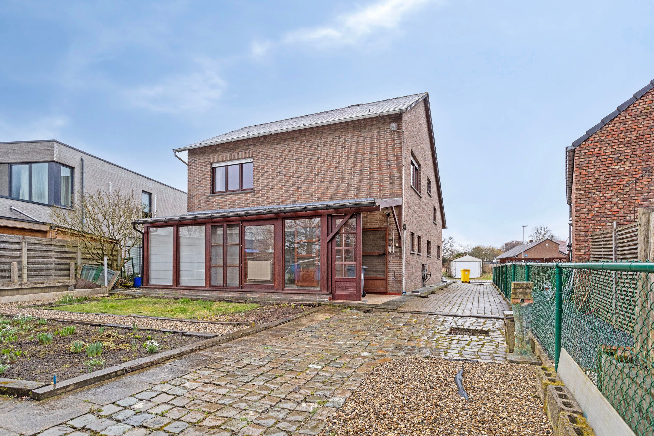 Ruime, te renoveren woning op perceel van 8a70 foto 27