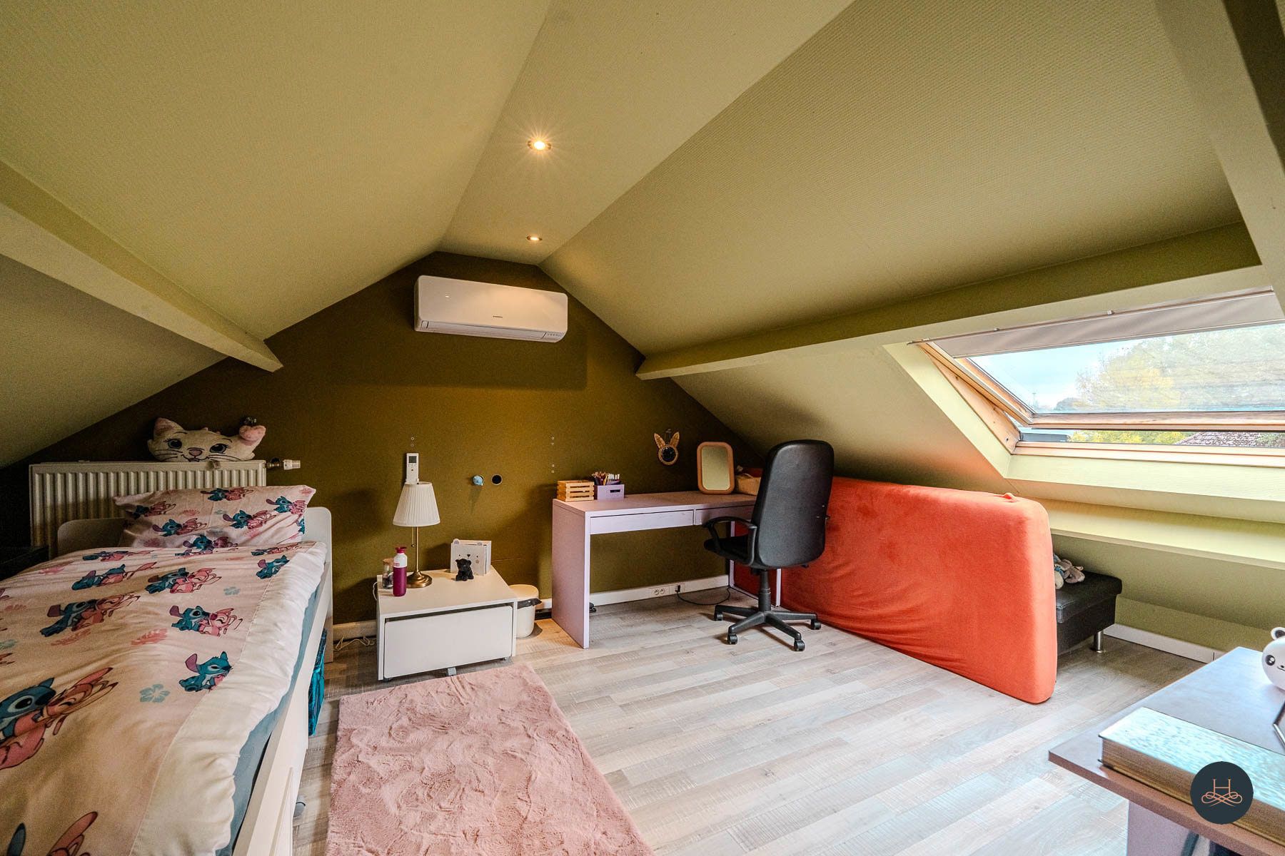 Instapklare halfopen bebouwing op einde doodlopende straat foto 27