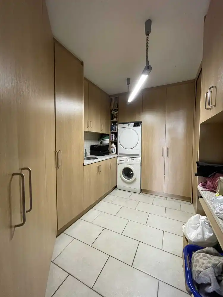 Gunstig gelegen woning met zwembad foto 10