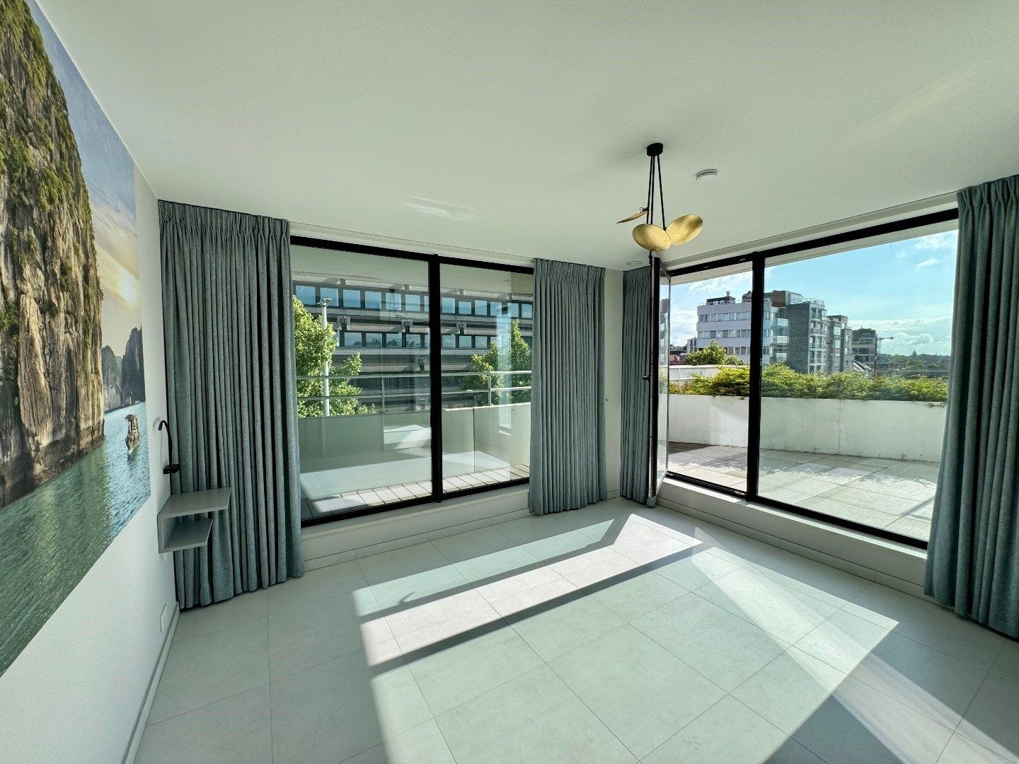 Luxueus appartement met panoramisch uitzicht in residentie Greentower foto 13
