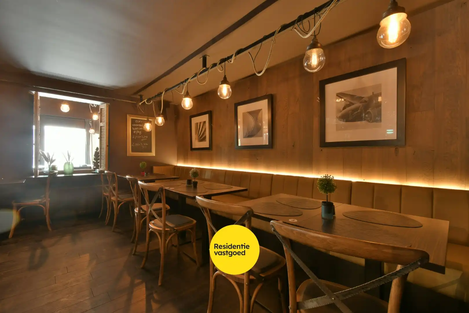 Multifunctionele eigendom met appartementen en handelszaken! foto 6