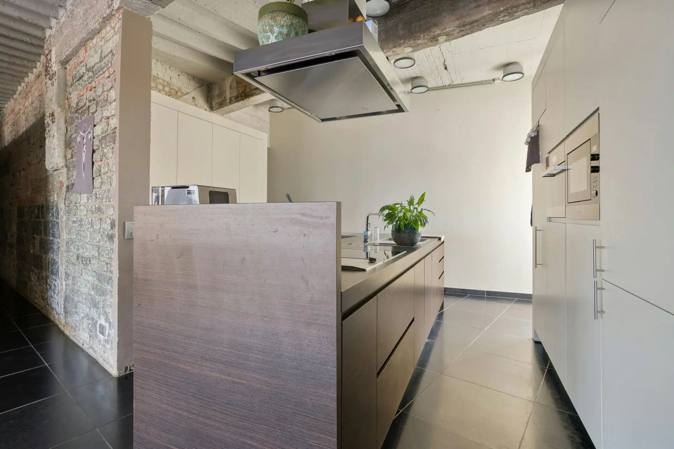 Stijlvolle designloft met zicht op het kanaal in hartje Kortrijk foto 8