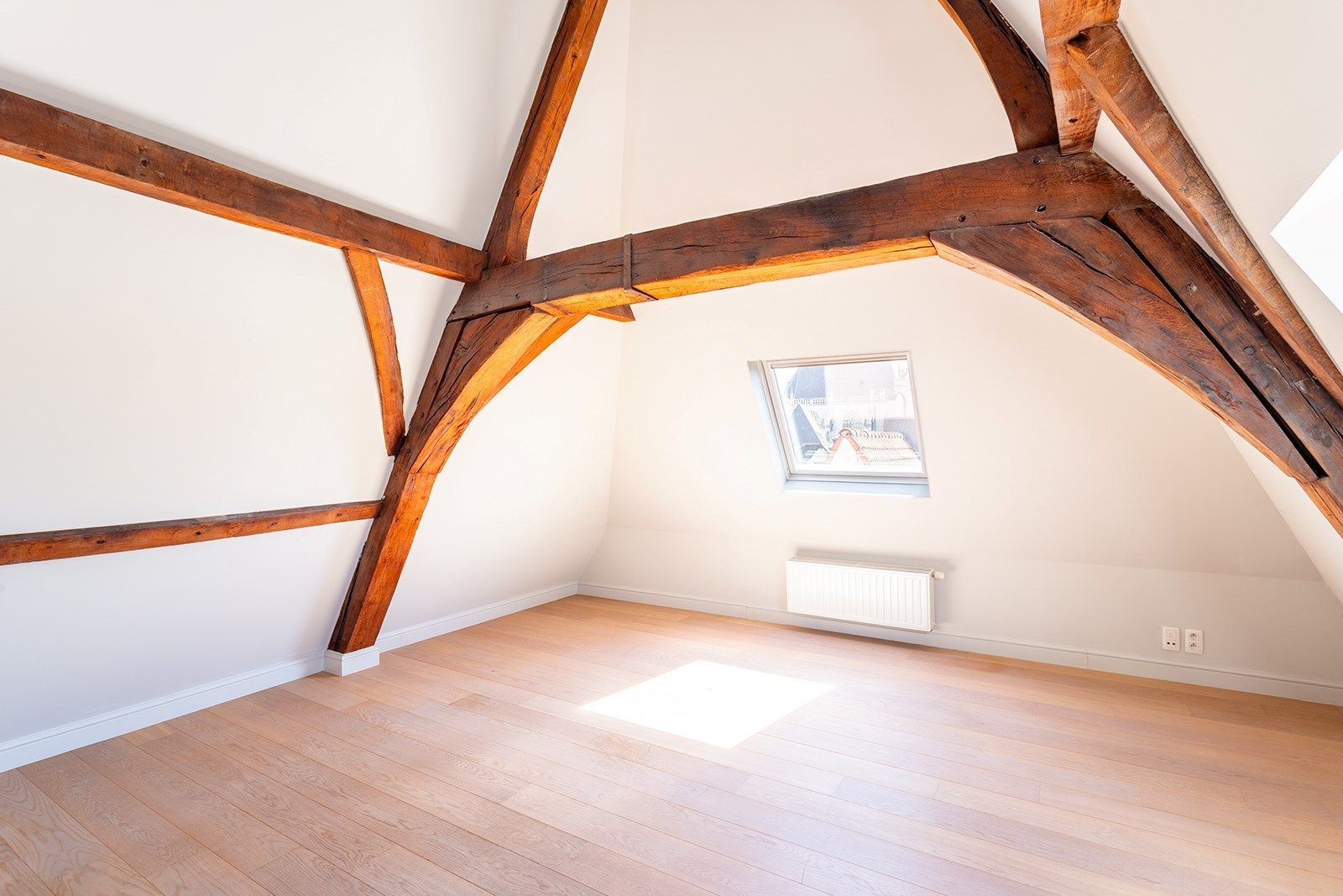 Historisch wonen in de Stad met eigen autostaanplaats foto 20