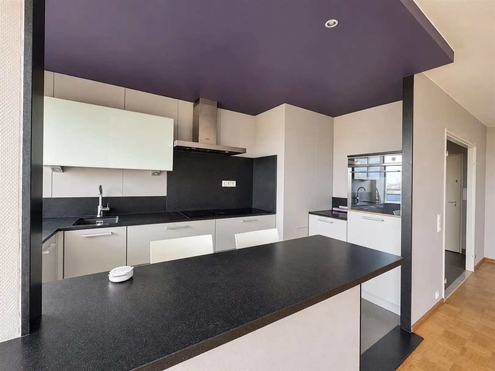 Modern appartement met 1 slaapkamer  foto 5