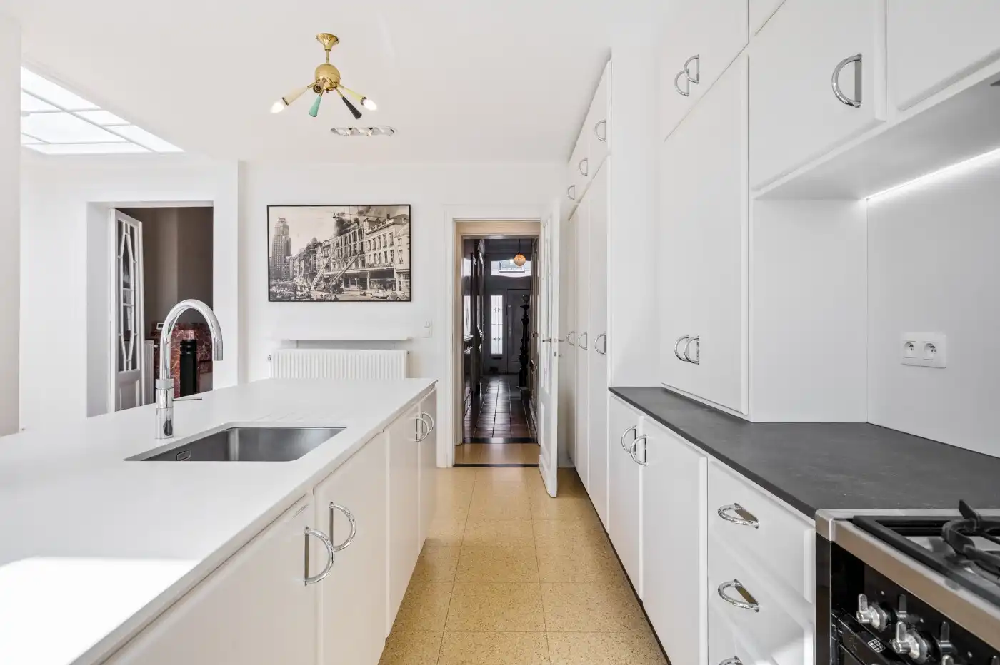 Prachtig gerenoveerde, authentieke woning met 4 slpk. en tuin foto 6