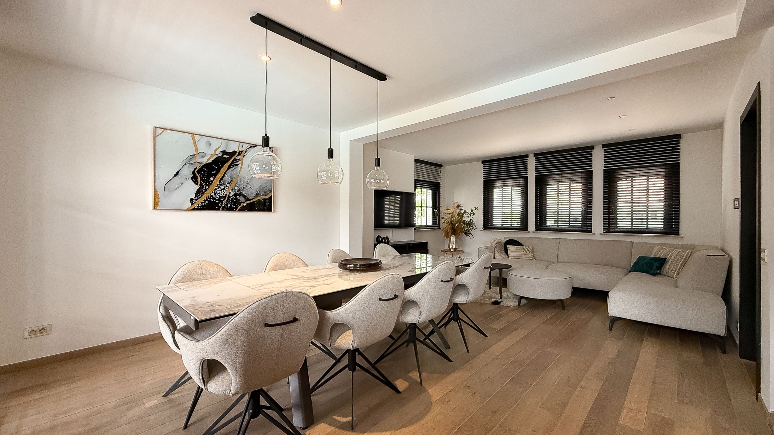 Exclusieve WONING in het kasteel "Witte Duivenhof"... foto 4