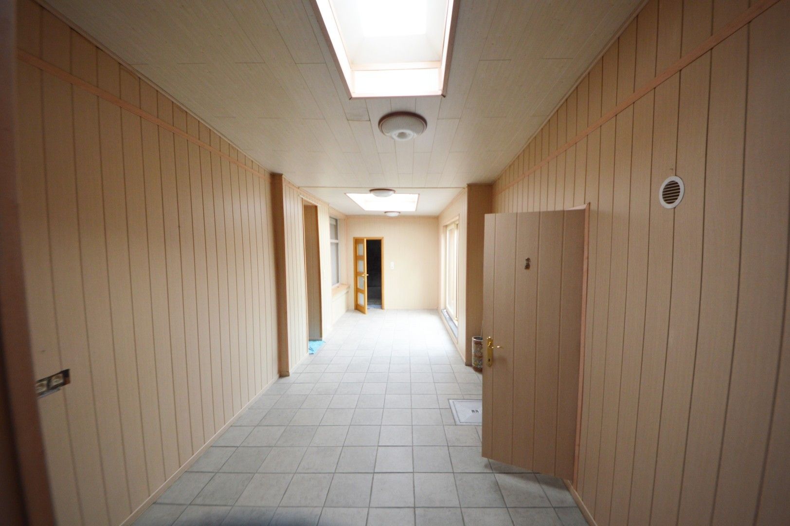 Ruime gezinswoning met bijgebouw en tuin – ideaal voor zelfstandige! foto 13