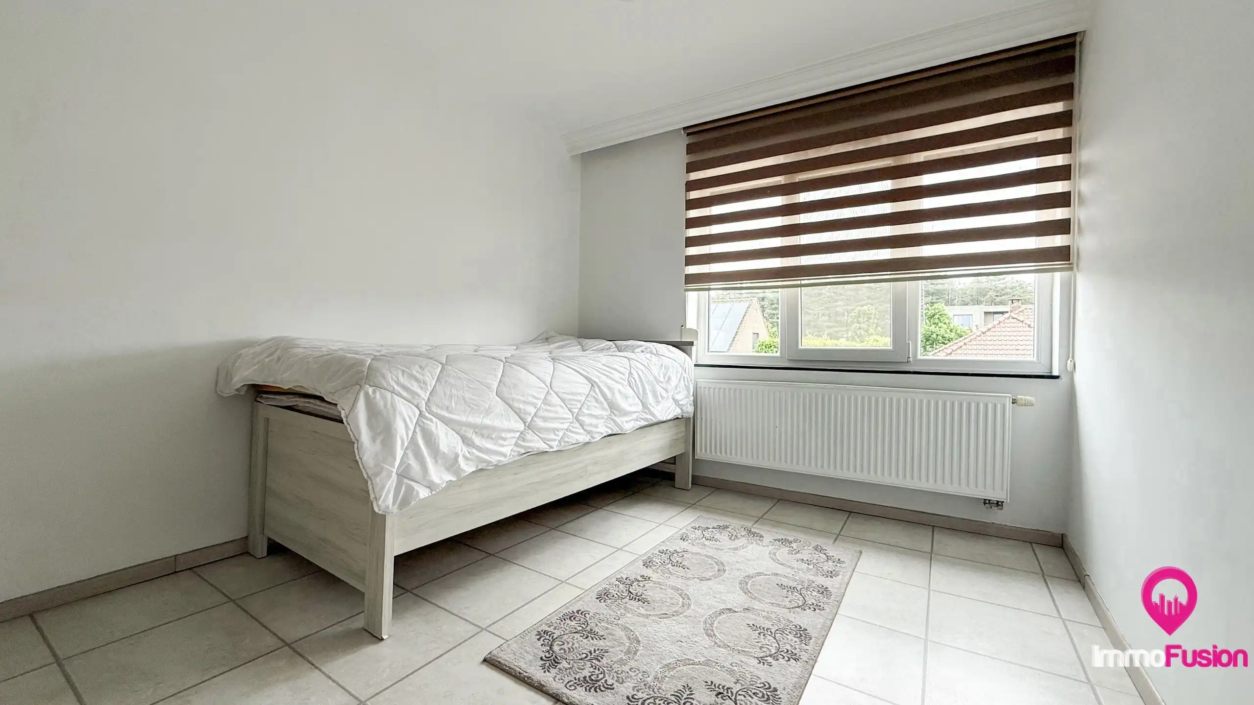 Halfopen woning met tuin en dubbele garage in H-Z! foto 30