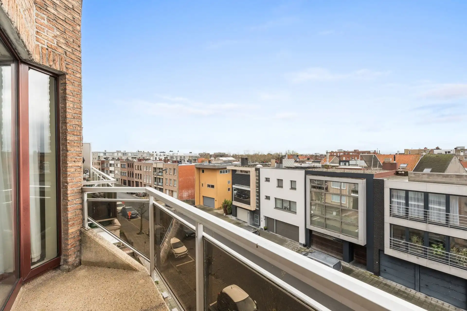 RUIM / ZONNIG / MET GARAGE foto 12