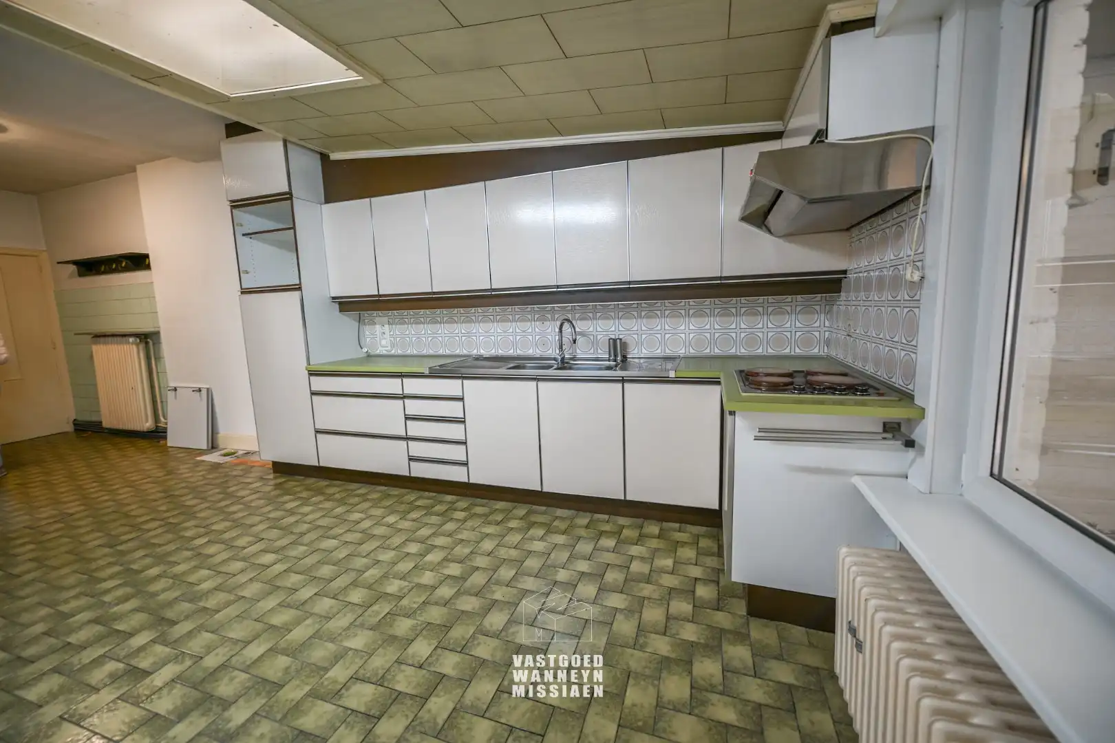 Ruime woning met 3 slaapkamers, garage en tuin in Sint-Joris foto 7