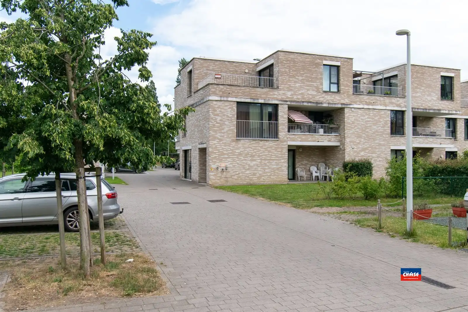 Assistentiewoning met ruim terras en autostaanplaats foto 16