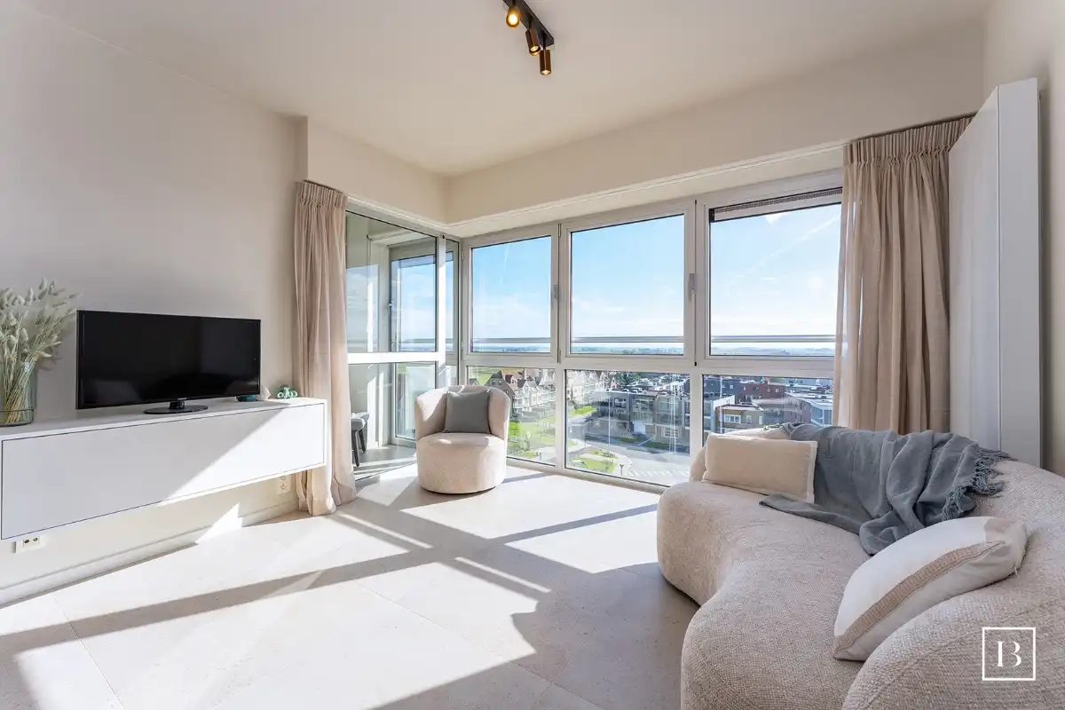 Hoogwaardig gerenoveerd appartement nabij de zeedijk foto 6