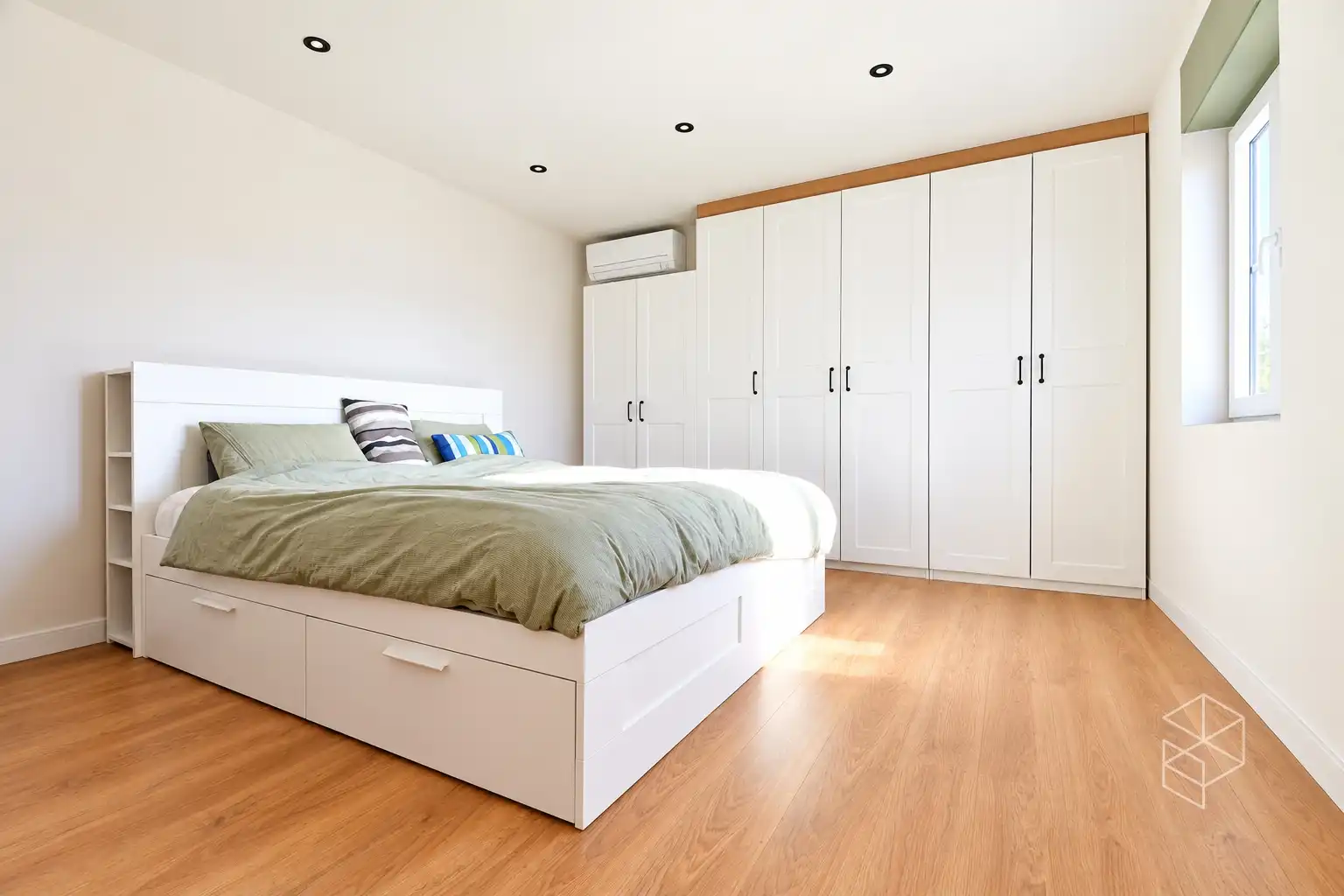 IN OPTIE - COMPROMIS IN OPMAAK | Recente (bj. 2024) royale woning &nbsp;met 4  slaapkamers en tuin op uiterst rustige locatie foto 10
