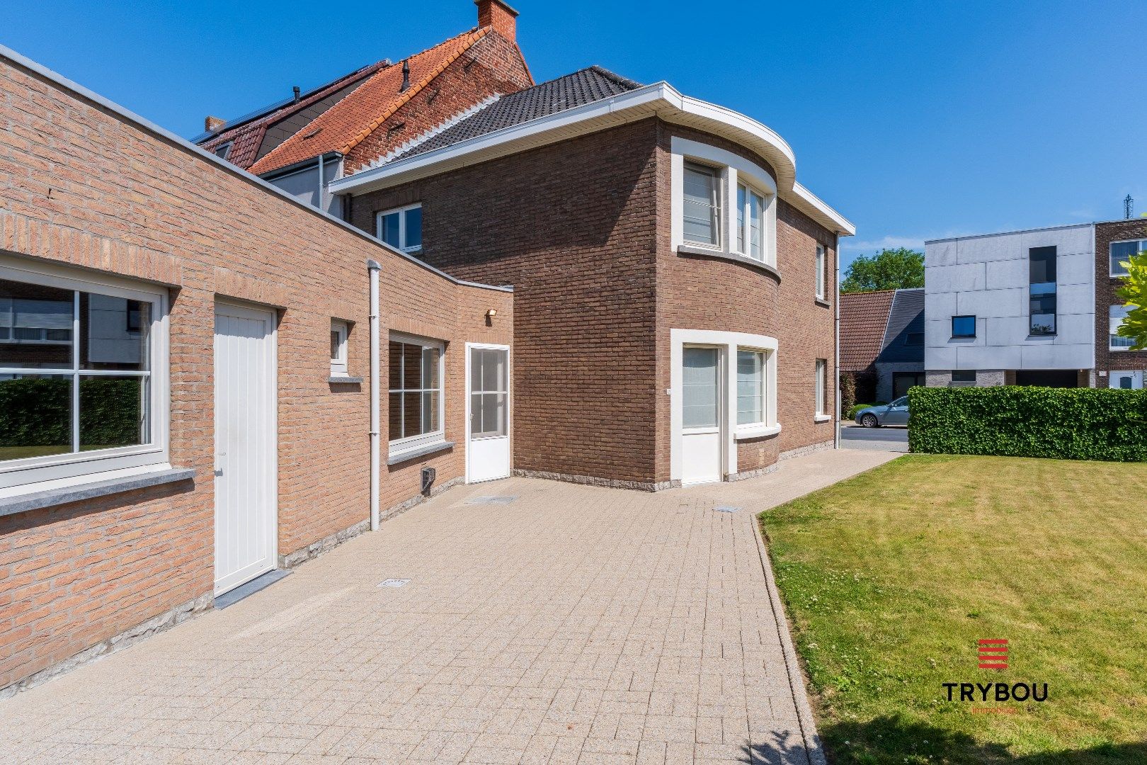 Gezellige en ruime woning met tuin - instapklaar in het hart van Ledegem foto 7