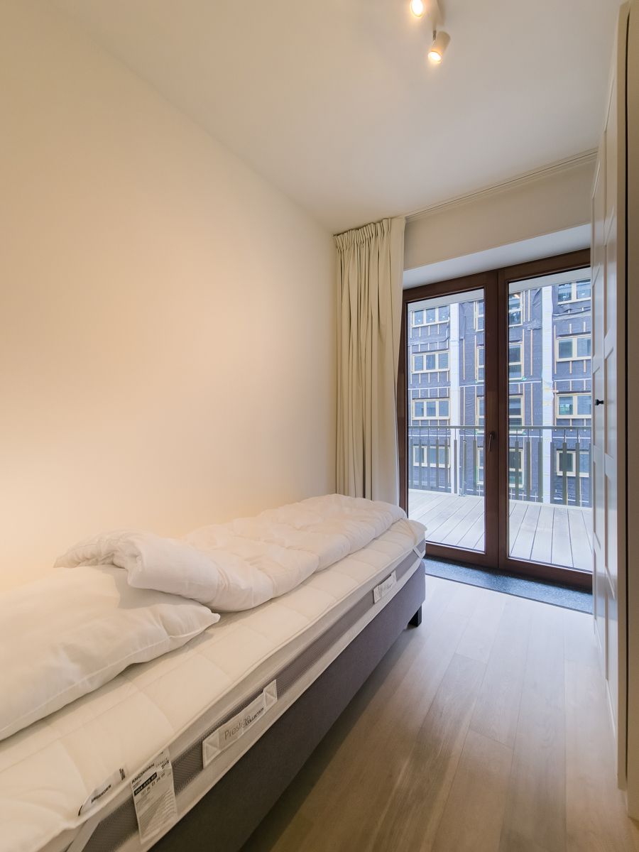 Prachtige 2 slaapkamer appartement met parkzicht foto 12