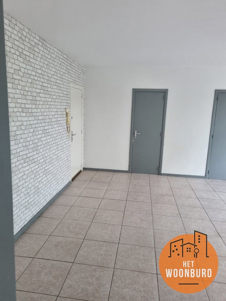 Flat met autostaanplaats foto 5