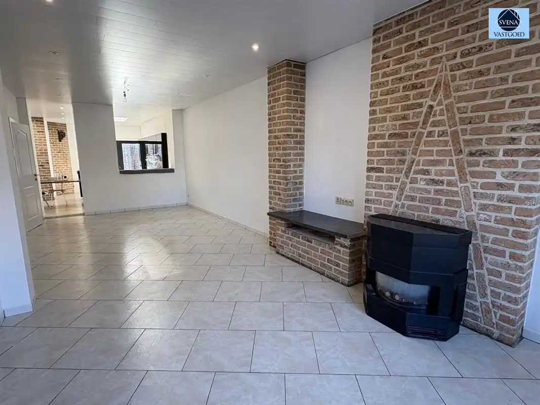 ZEER MOOIE, RUIME WONING GELEGEN TE ONKERZELE foto 6