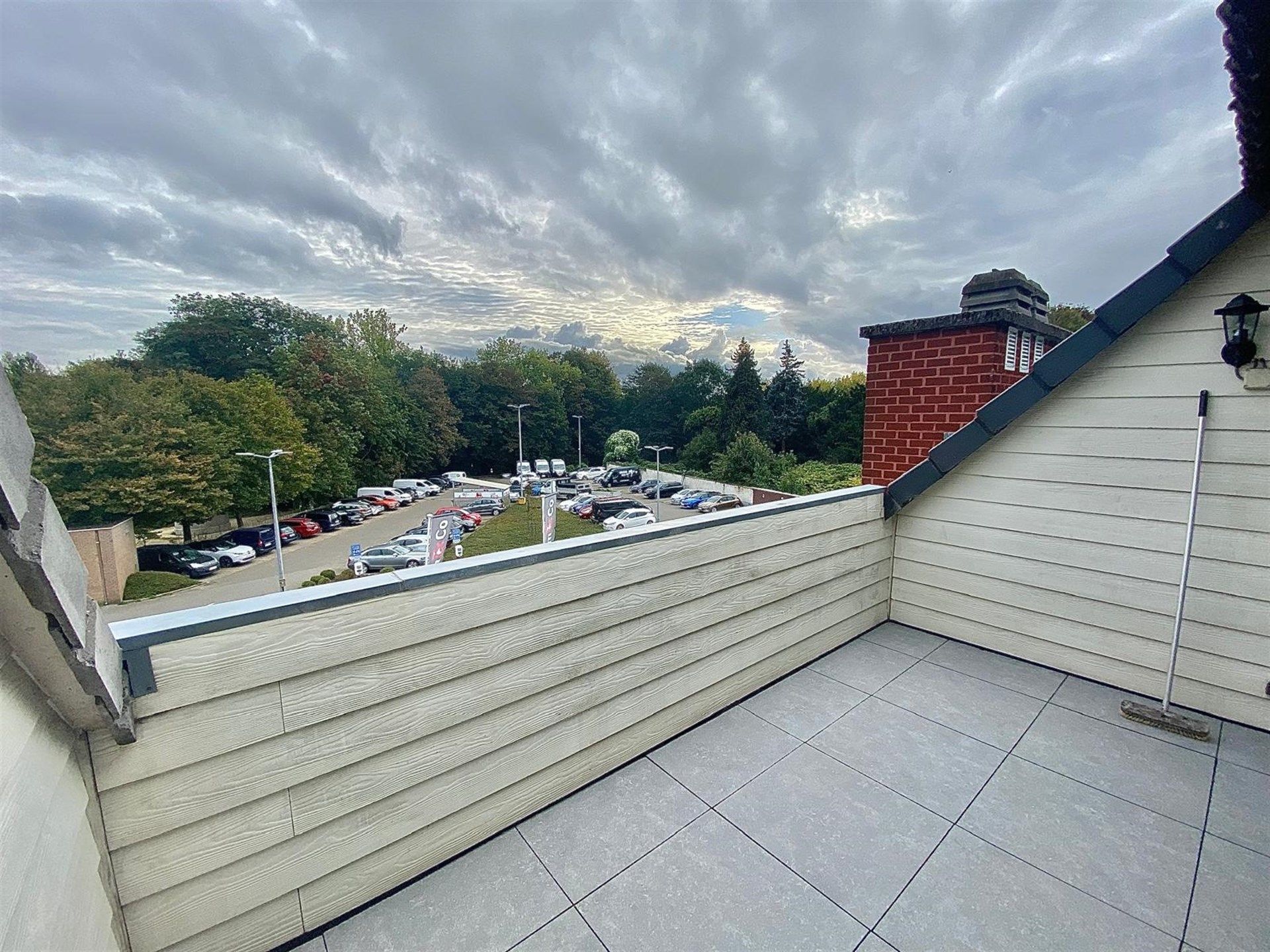Goed gelegen appartement met één slaapkamer te Aalst foto 7