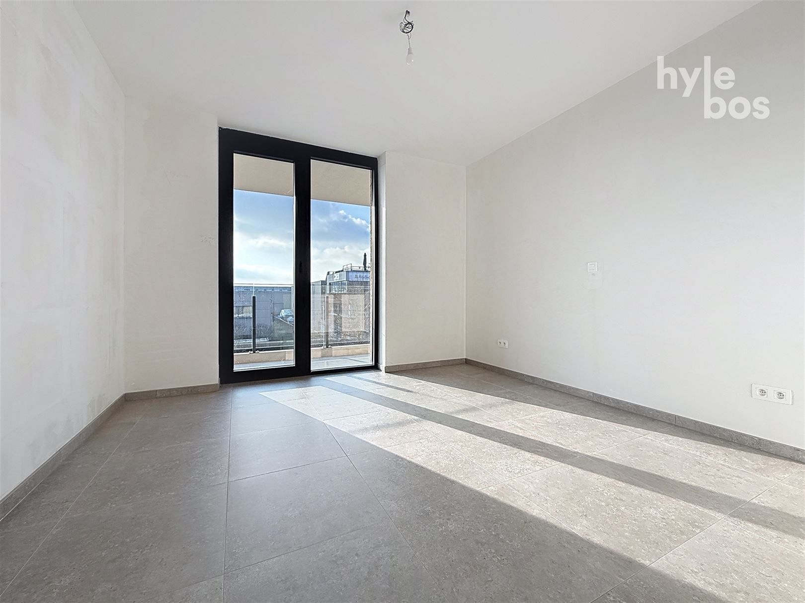 2 slaapkamer nieuwbouwappartement met scheldezicht foto 10