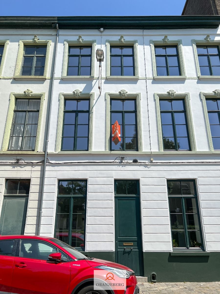 Charmante gerenoveerde woning in hartje Gent foto 39