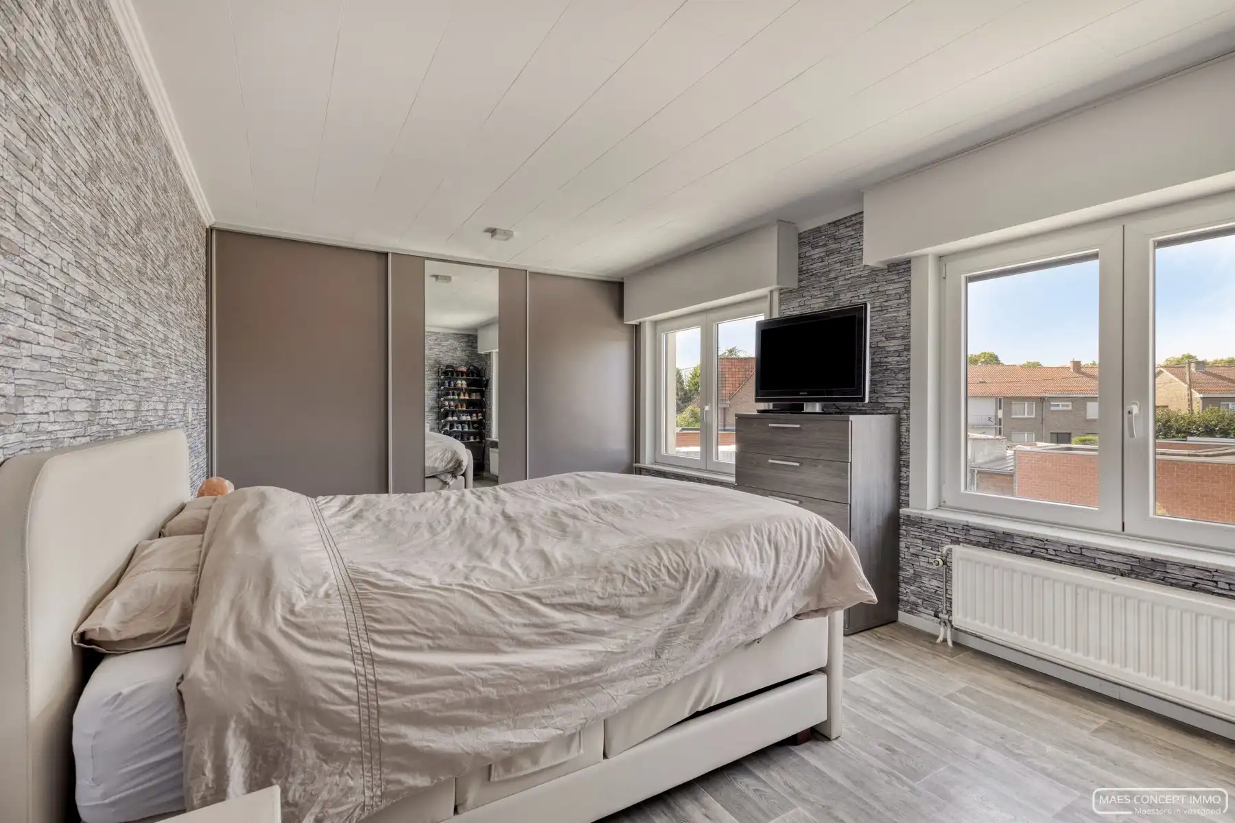 Ruime woning te koop te Waregem op strategische ligging foto 11