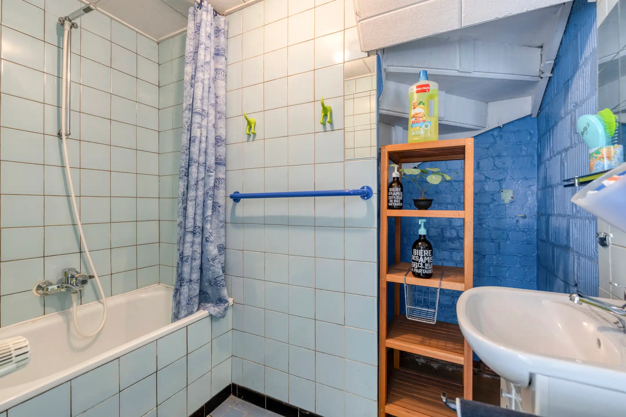 Woning met 3 slaapkamers in een residentiële wijk foto 5