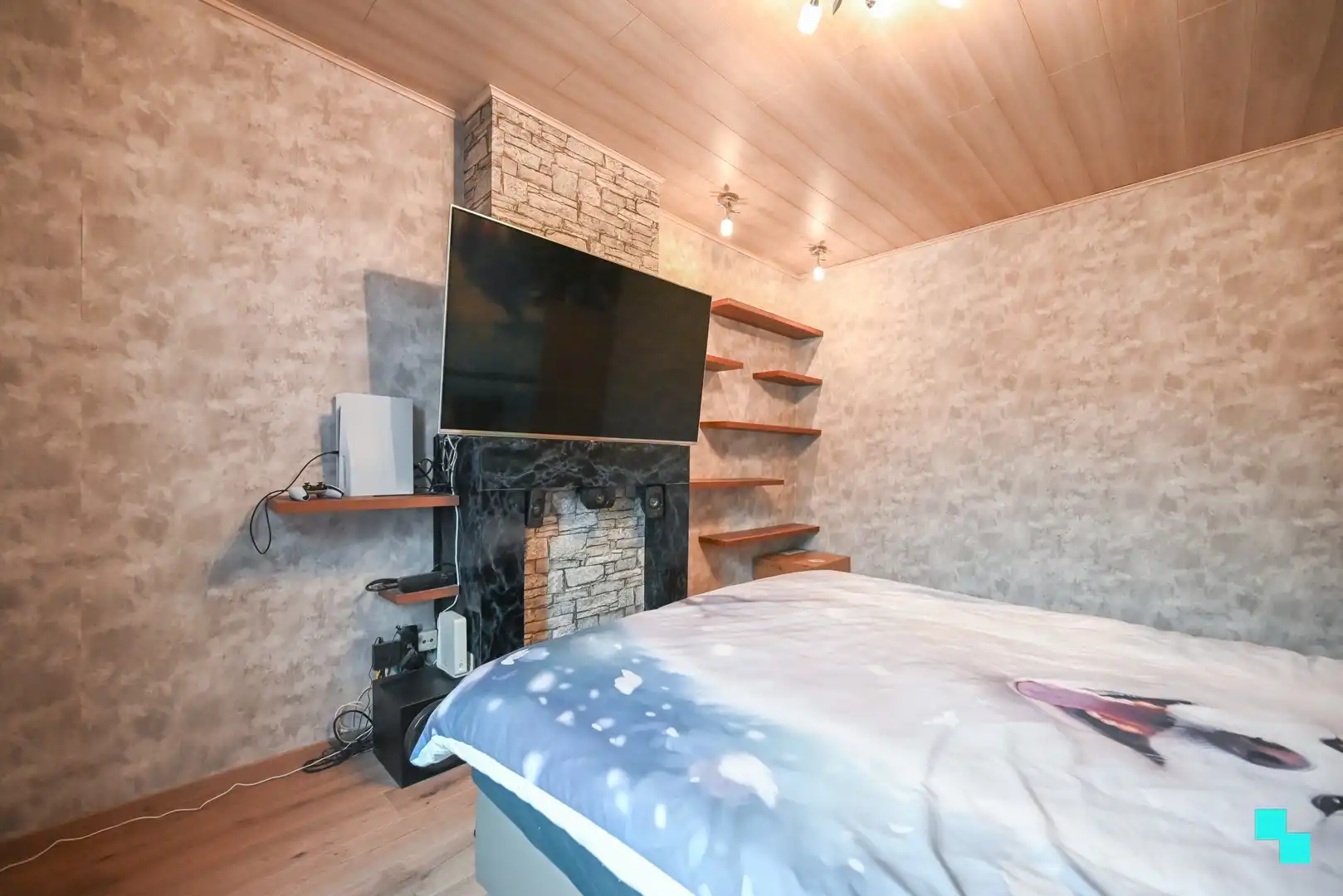 Ruime eengezinswoning met inpandige garage nabij het centrum van Kuurne! foto 28